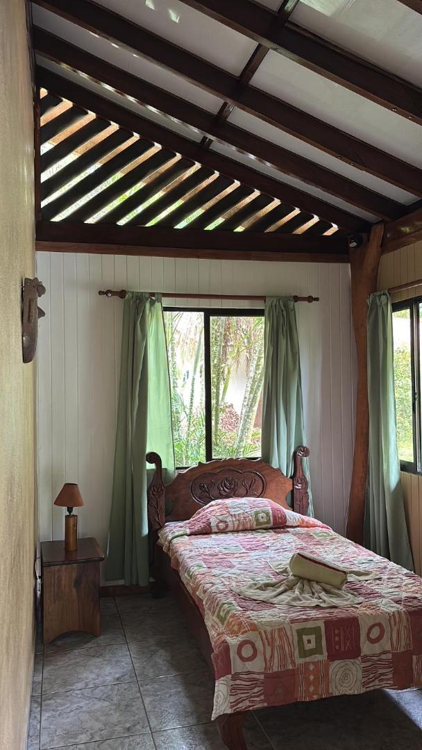 Hotel Suizo Loco Lodge & Resort Cahuita Luaran gambar