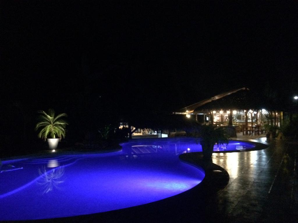 Hotel Suizo Loco Lodge & Resort Cahuita Luaran gambar