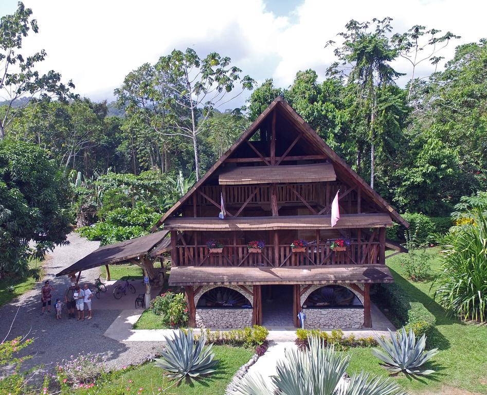 Hotel Suizo Loco Lodge & Resort Cahuita Luaran gambar
